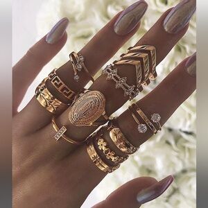 NWOT | 13Pcs Rhinestone Leaf Floral Engraved Rings - Golden